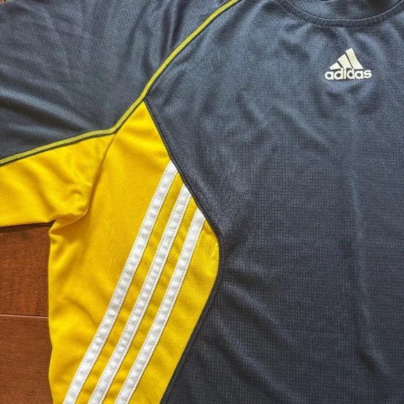 Adidas Men's Athletic Navy & Yellow Short Sleeve - Picture 2 of 2